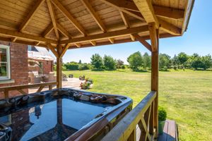 Timber Decked Hot Tub Area- click for photo gallery